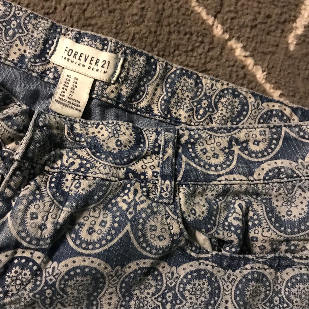 Pattern Jean Shorts